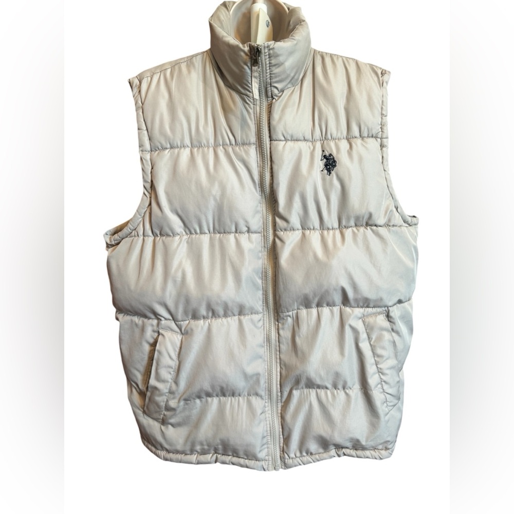 U.S. Polo Assn. Men's Puffer Vest Size L Tan Pockets Collar Logo Full Zip